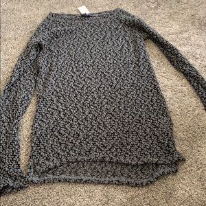 Light weight sweater